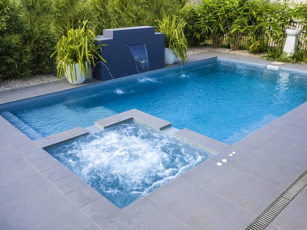10 Must-Know Best Swimming Pool Placement Tips for Owners